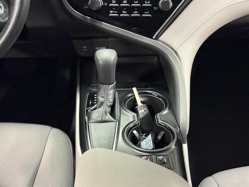 toyota Camry 2018 - 14