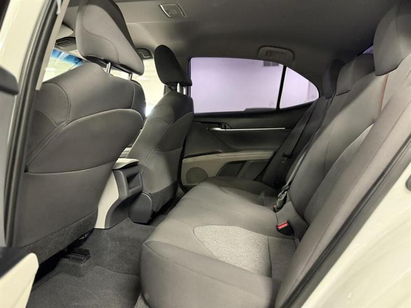 toyota Camry 2018 - 17