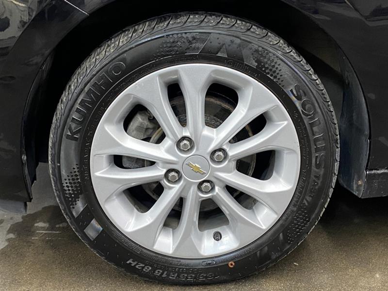 chevrolet Spark 2022 - 12