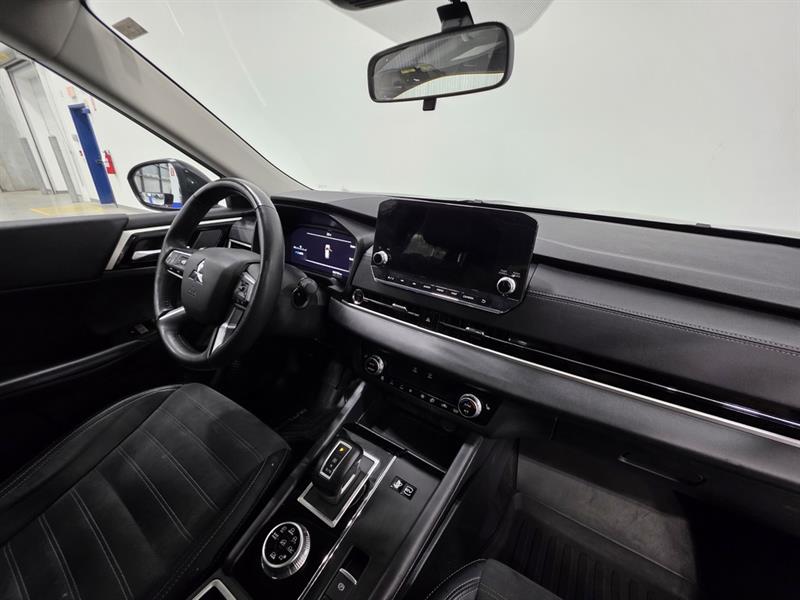 mitsubishi Outlander rechargeable 2024 - 27