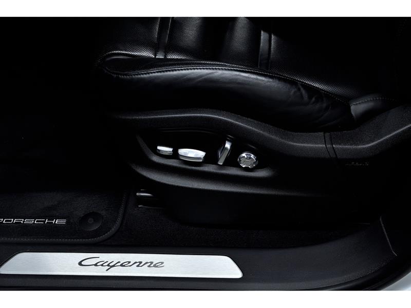 porsche Cayenne 2019 - 16
