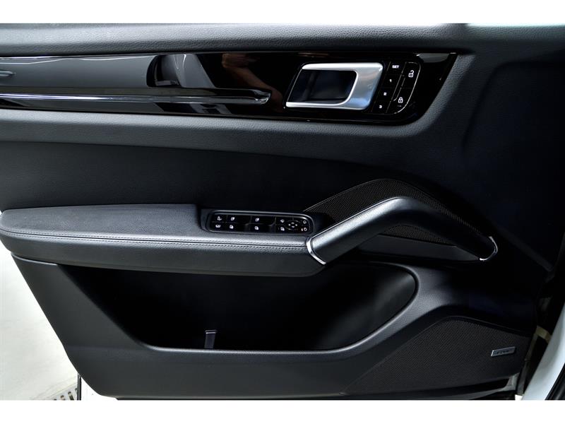 porsche Cayenne 2019 - 34