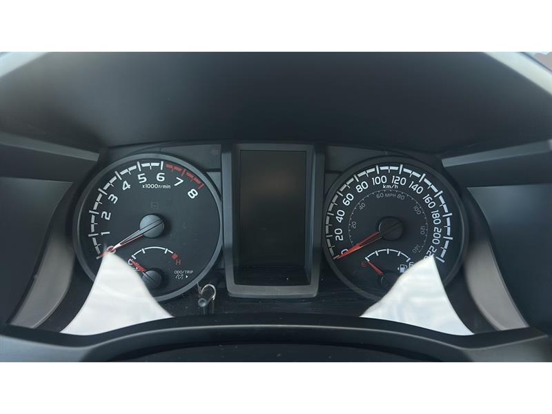 toyota Tacoma 2022 - 17