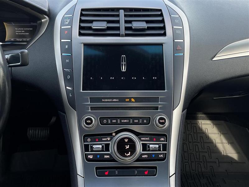 lincoln MKZ 2018 - 30