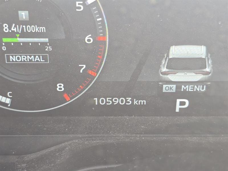 mitsubishi Outlander 2022 - 18