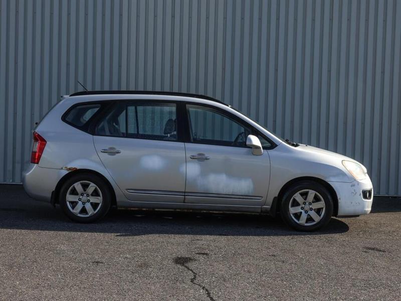 kia Rondo 2008 - 2