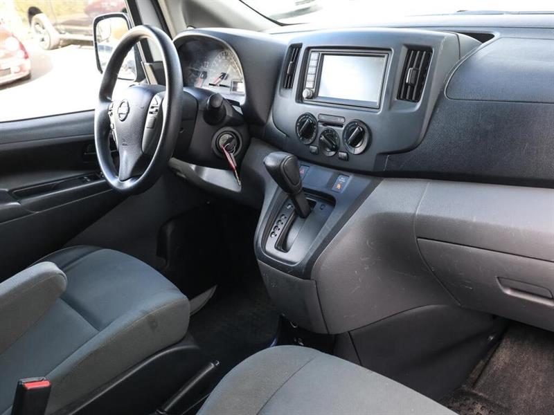 nissan Cargo 2021 - 28