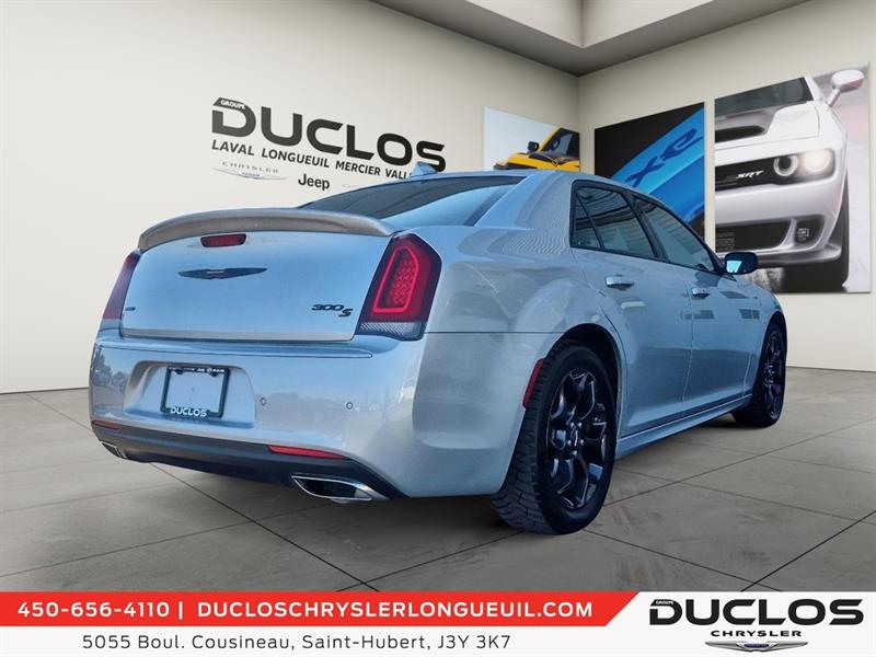 chrysler 300 2023 - 8