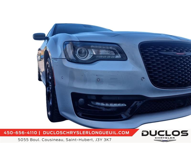 chrysler 300 2023 - 10