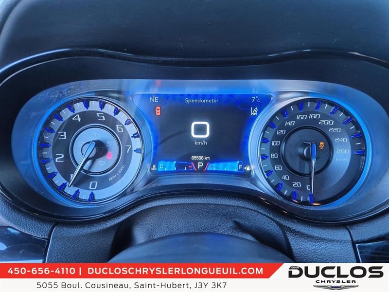 chrysler 300 2023 - 25