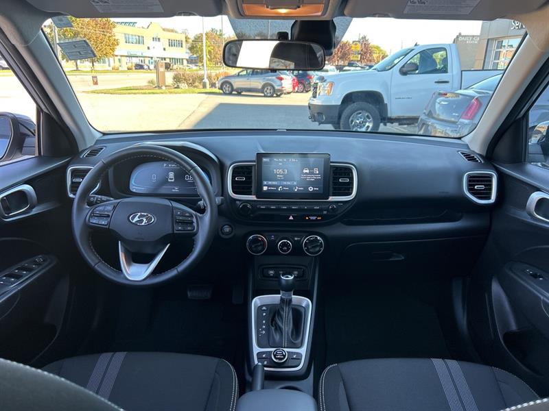 hyundai Venue 2025 - 17