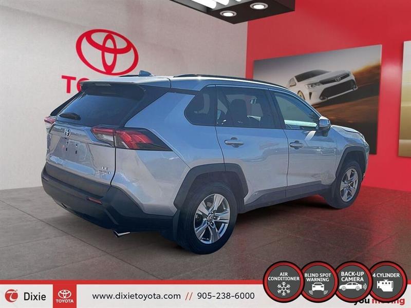 toyota RAV4 2023 - 8