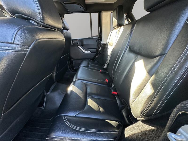 jeep Wrangler Unlimited 2015 - 22