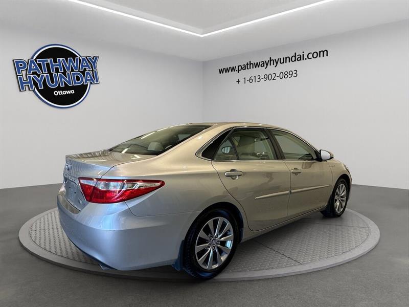 toyota Camry Hybrid 2017 - 4