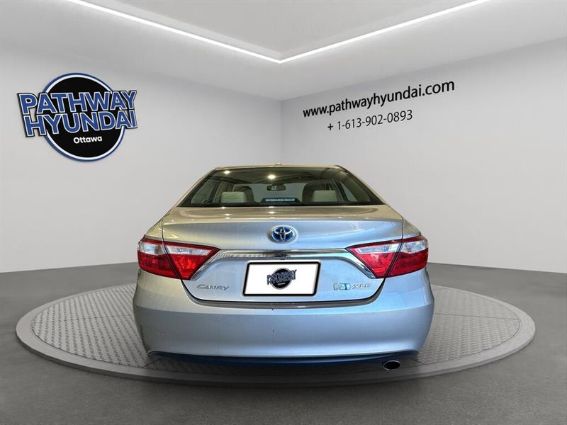 toyota Camry Hybrid 2017 - 5