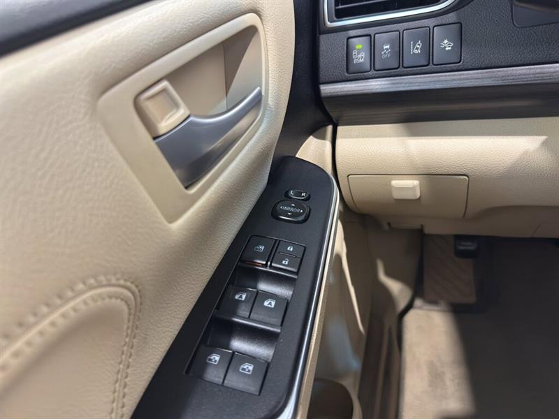 toyota Camry Hybrid 2017 - 21