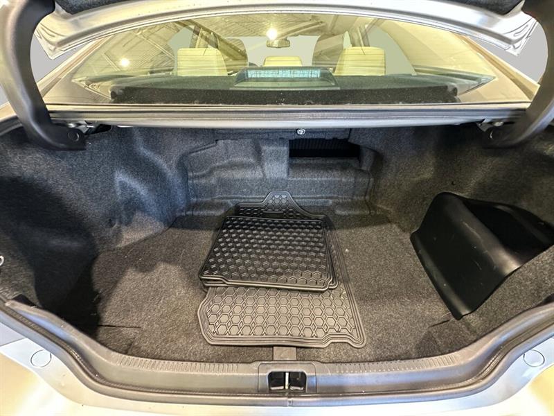 toyota Camry Hybrid 2017 - 25