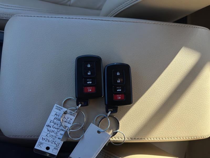 toyota Camry Hybrid 2017 - 26