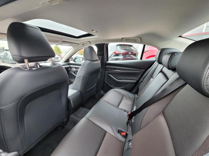 mazda Mazda3 2025 - 16