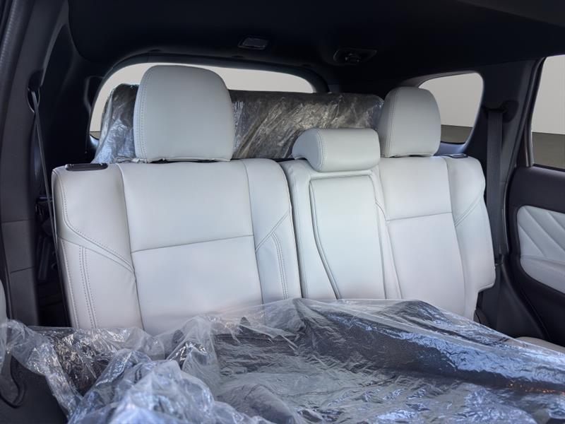 mitsubishi Outlander PHEV 2020 - 16