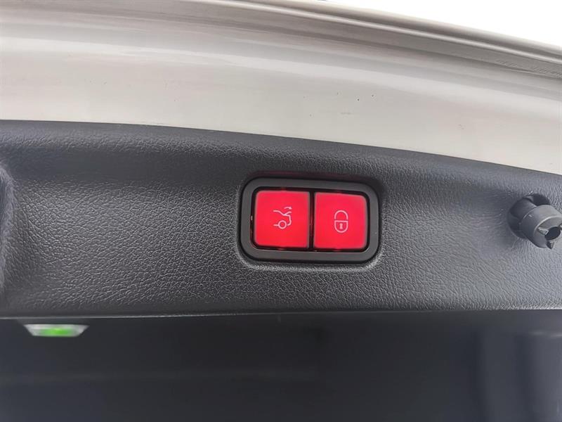 mercedes-benz C-Class 2023 - 14