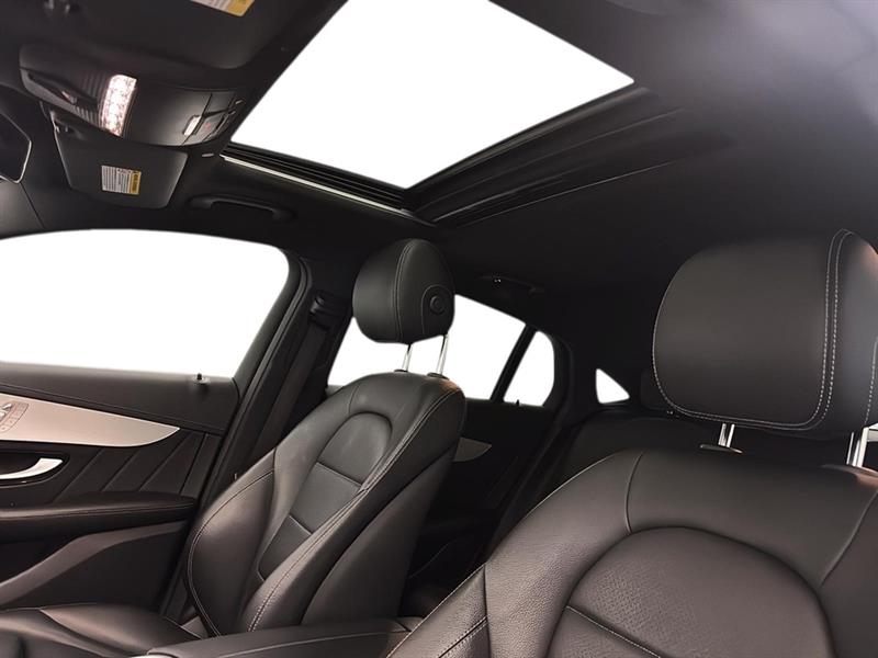 mercedes-benz GLC 2023 - 19