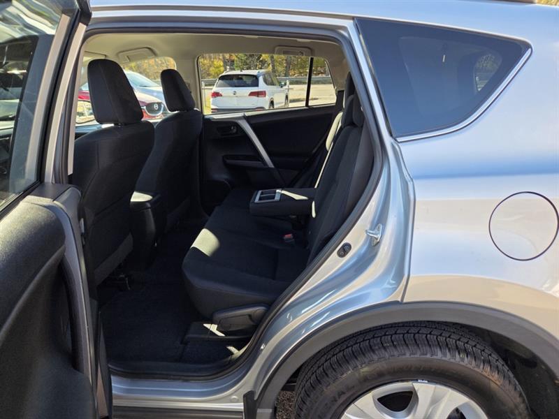 toyota RAV4 2017 - 12