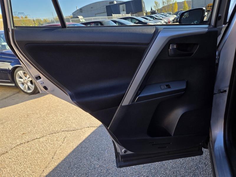 toyota RAV4 2017 - 24