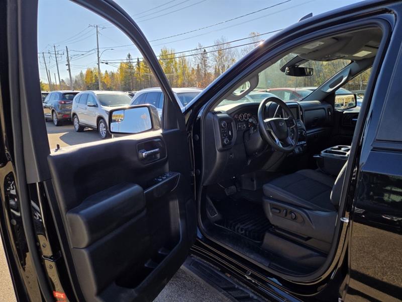 chevrolet Silverado 1500 2022 - 11