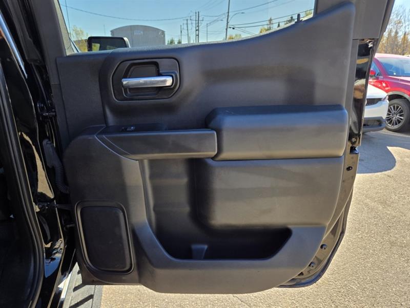 chevrolet Silverado 1500 2022 - 25