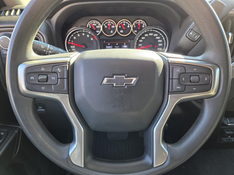 chevrolet Silverado 1500 2022 - 30