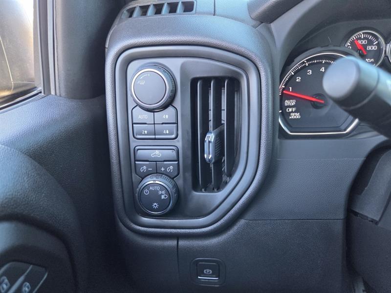 chevrolet Silverado 1500 2022 - 33