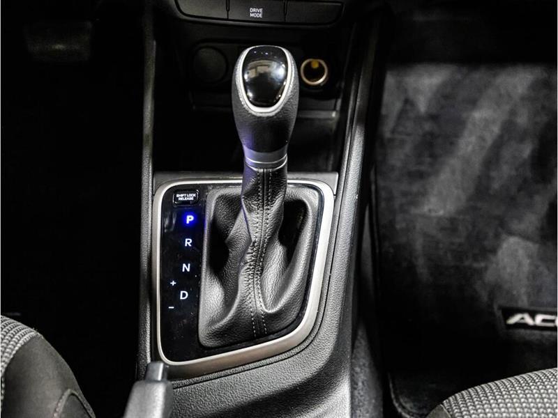 hyundai Accent 2020 - 24