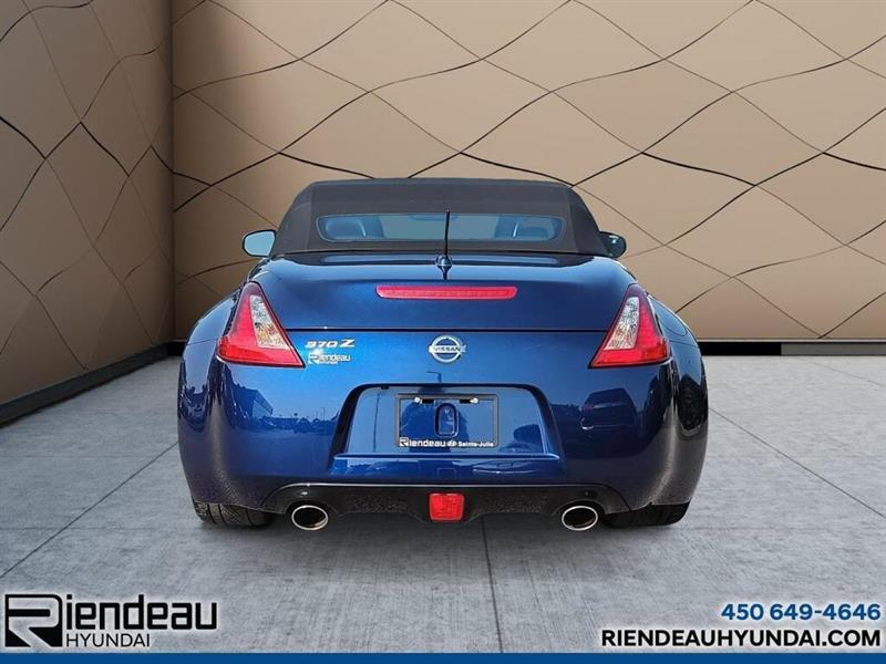 nissan 370Z 2018 - 7