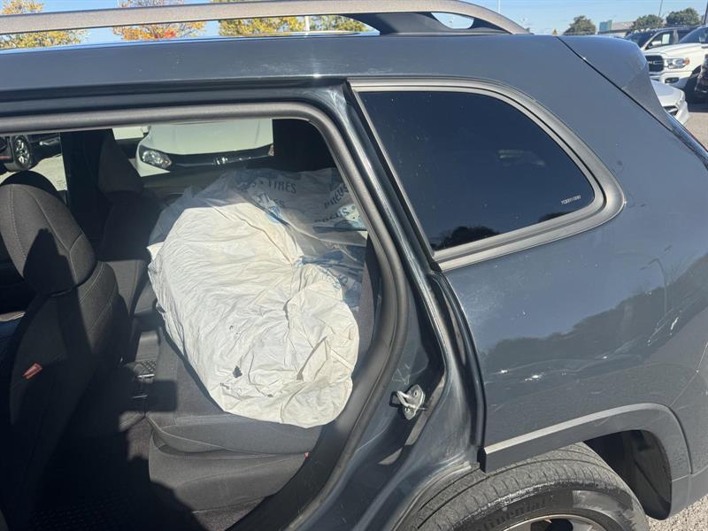 jeep CHEROKEE LATITUDE 2016 - 8