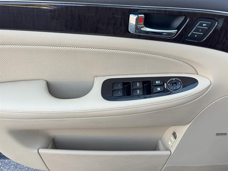 hyundai Berline Genesis 2010 - 13