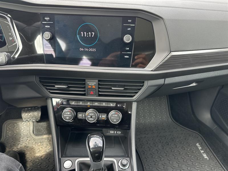 volkswagen Jetta 2024 - 13