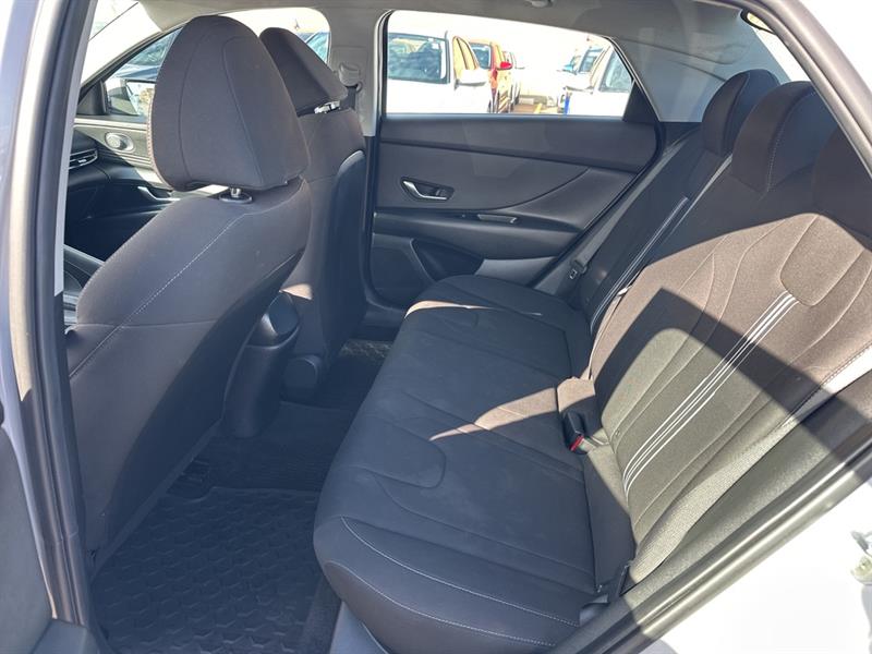 hyundai Elantra 2023 - 12