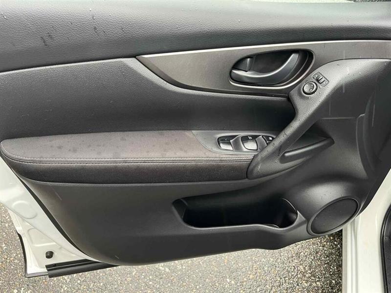 nissan Qashqai 2018 - 10