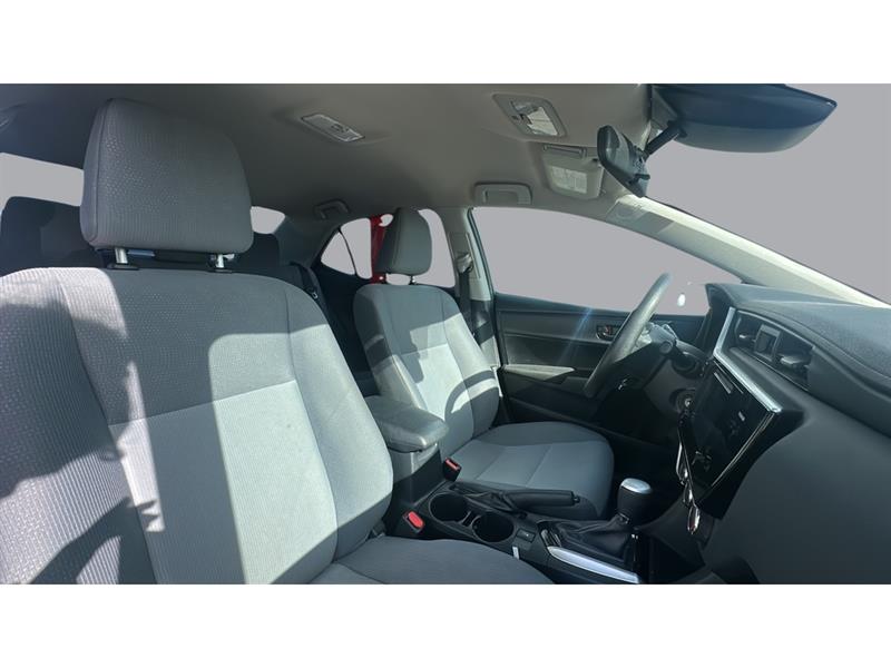 toyota Corolla 2017 - 13