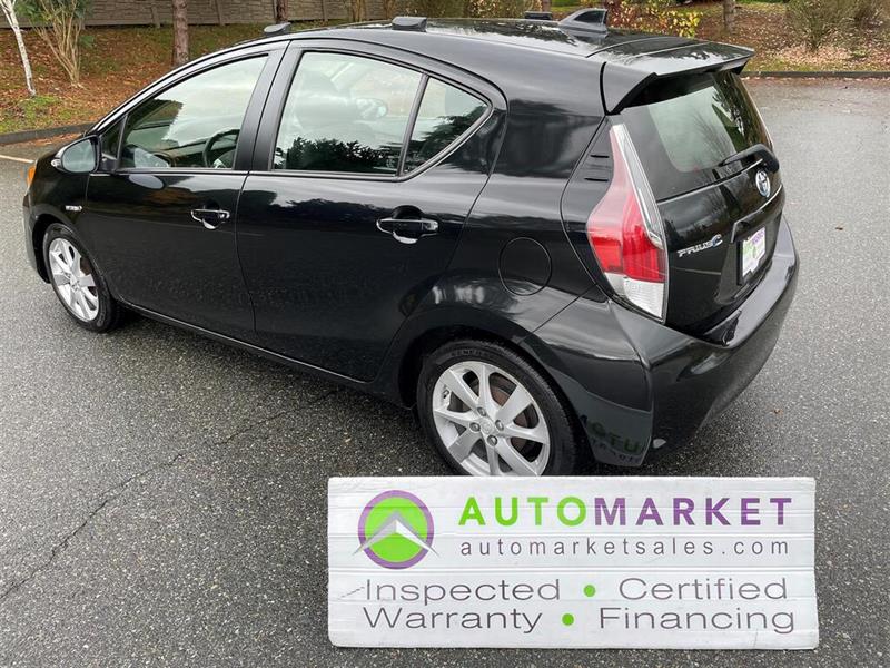toyota Prius c 2016 - 7