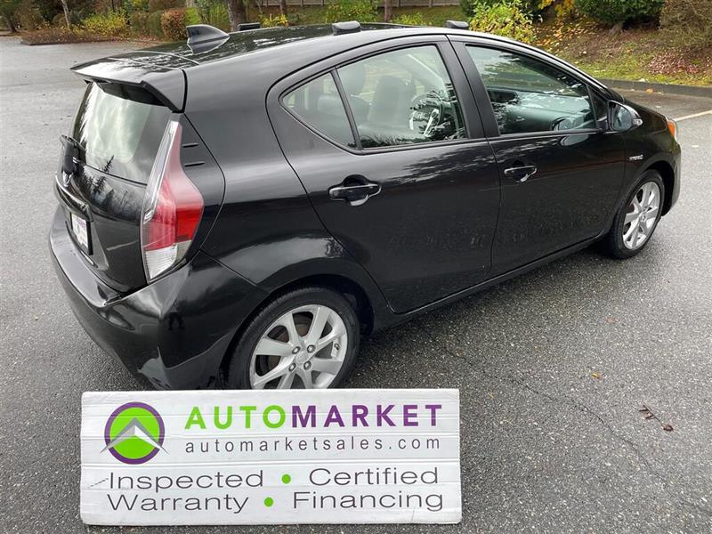 toyota Prius c 2016 - 9