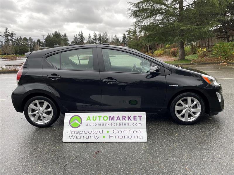 toyota Prius c 2016 - 10