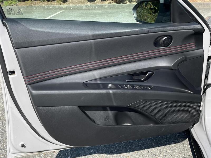 hyundai Elantra 2023 - 12