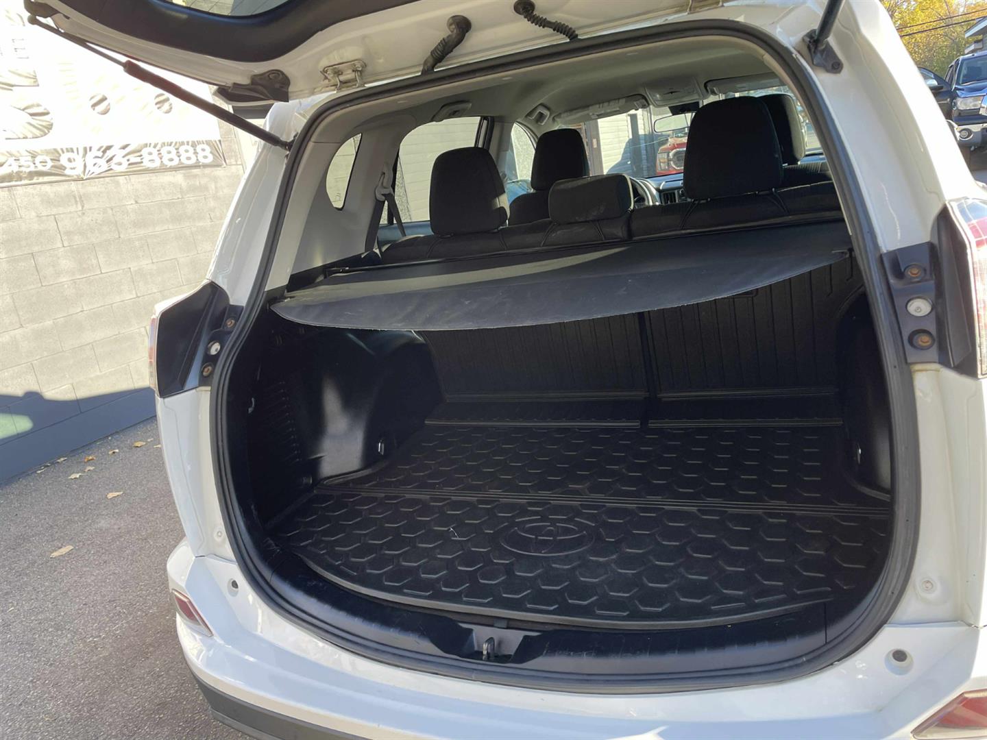 toyota RAV4 2018 - 8