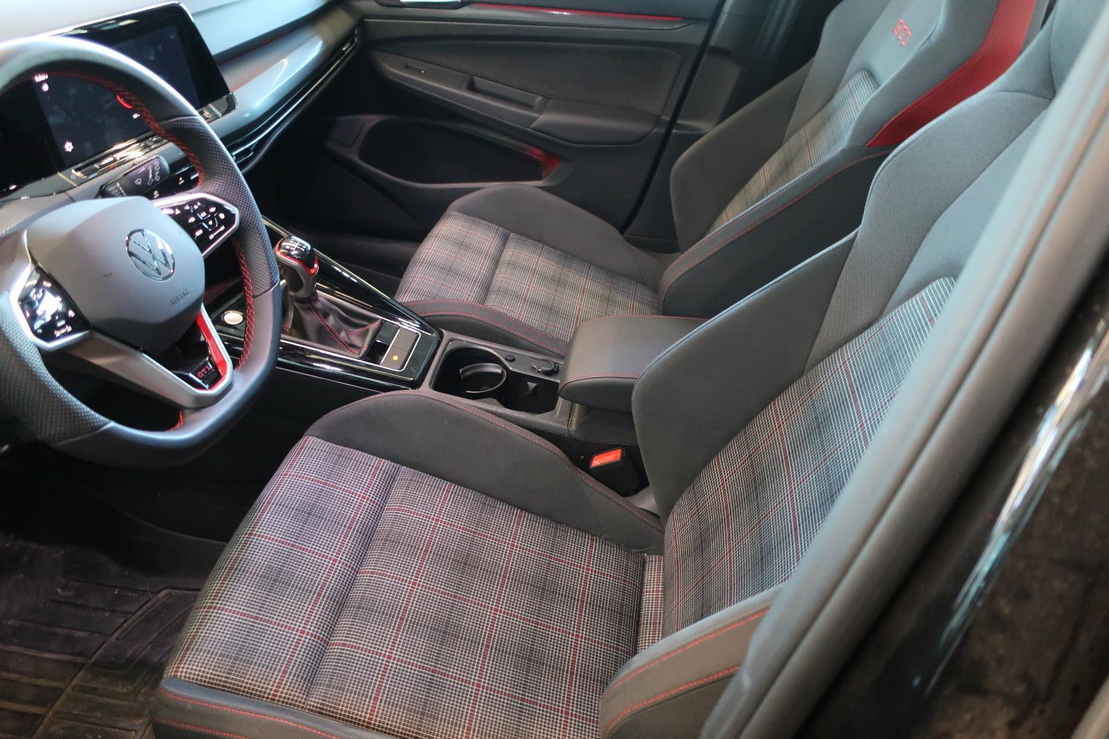 volkswagen Golf GTI 2024 - 13