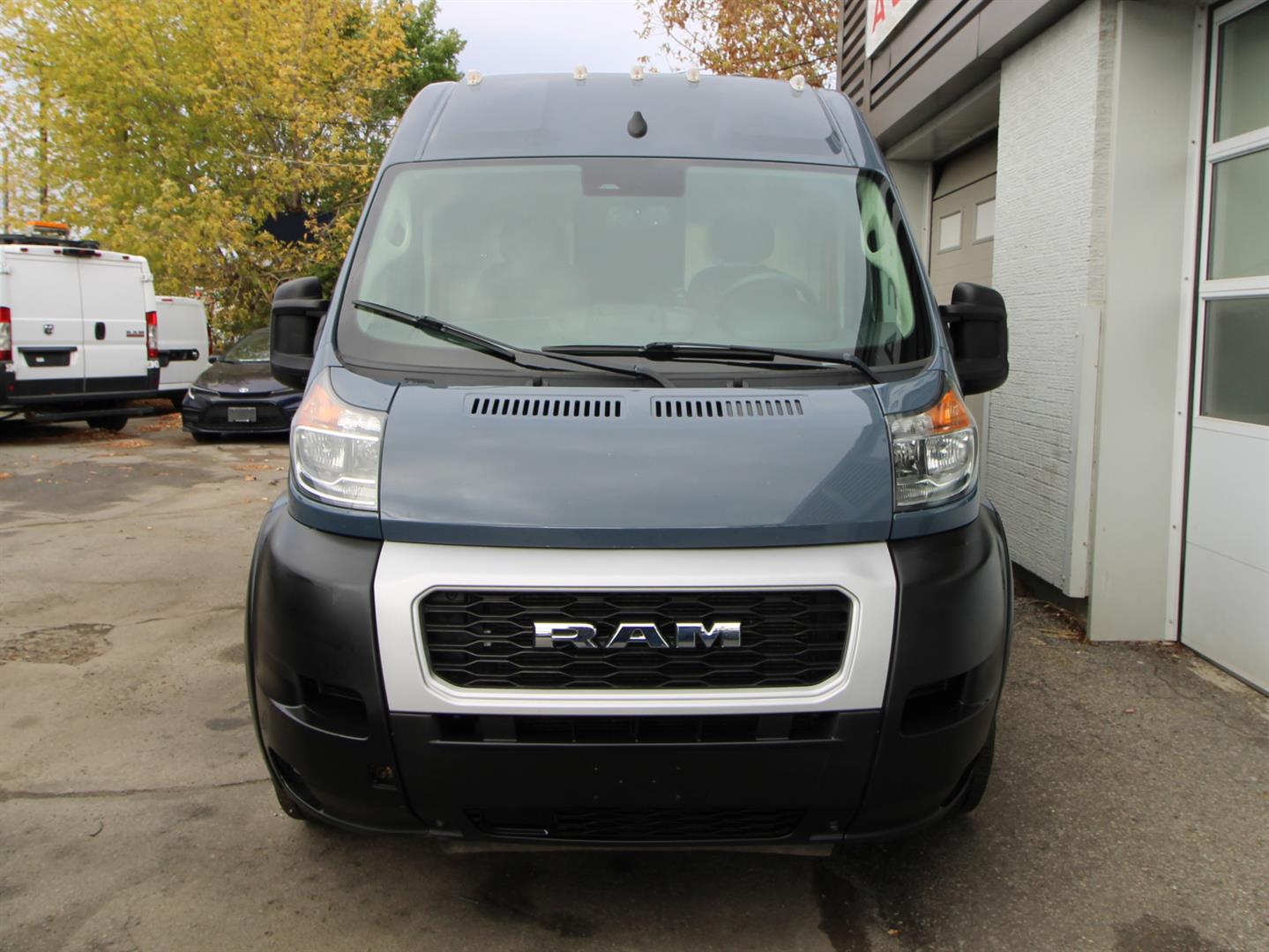 ram ProMaster fourgonnette utilitaire 2022 - 12