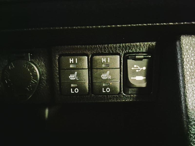 toyota Corolla 2017 - 24