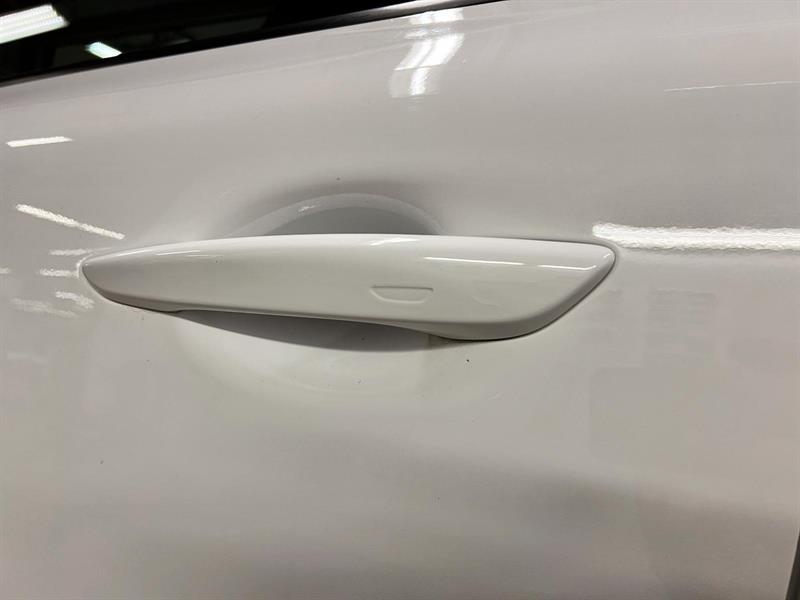 mazda MX-30 2023 - 23