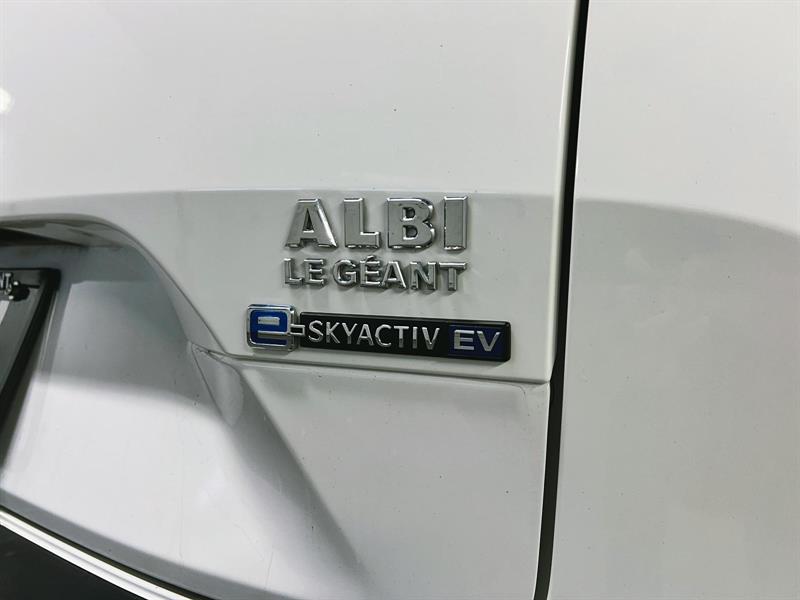 mazda MX-30 2023 - 26